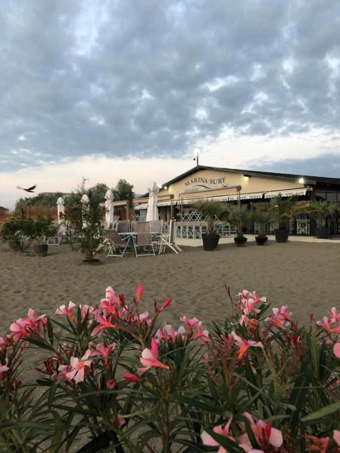 Отель Marina Surf Нэводари Экстерьер фото
